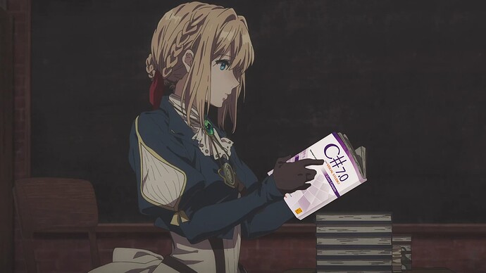 Violet_Evergarden_Holds_C_Sharp_Book_Portuguese